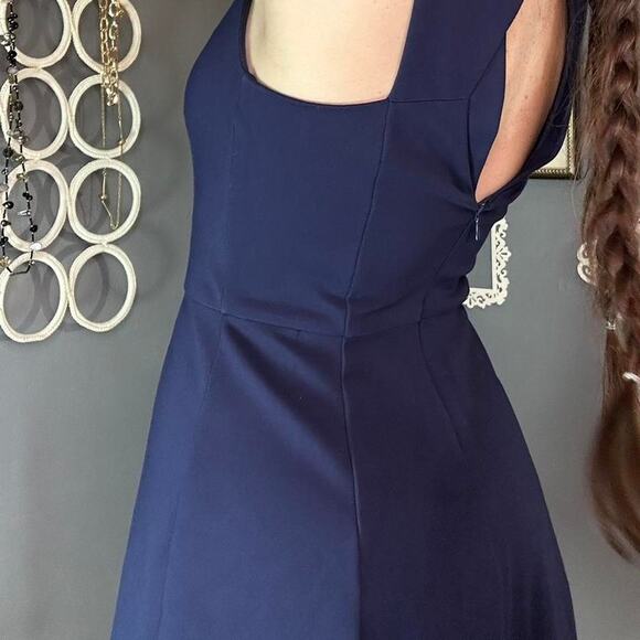 Gorgeous Halston Heritage Dress - Picture 5 of 8